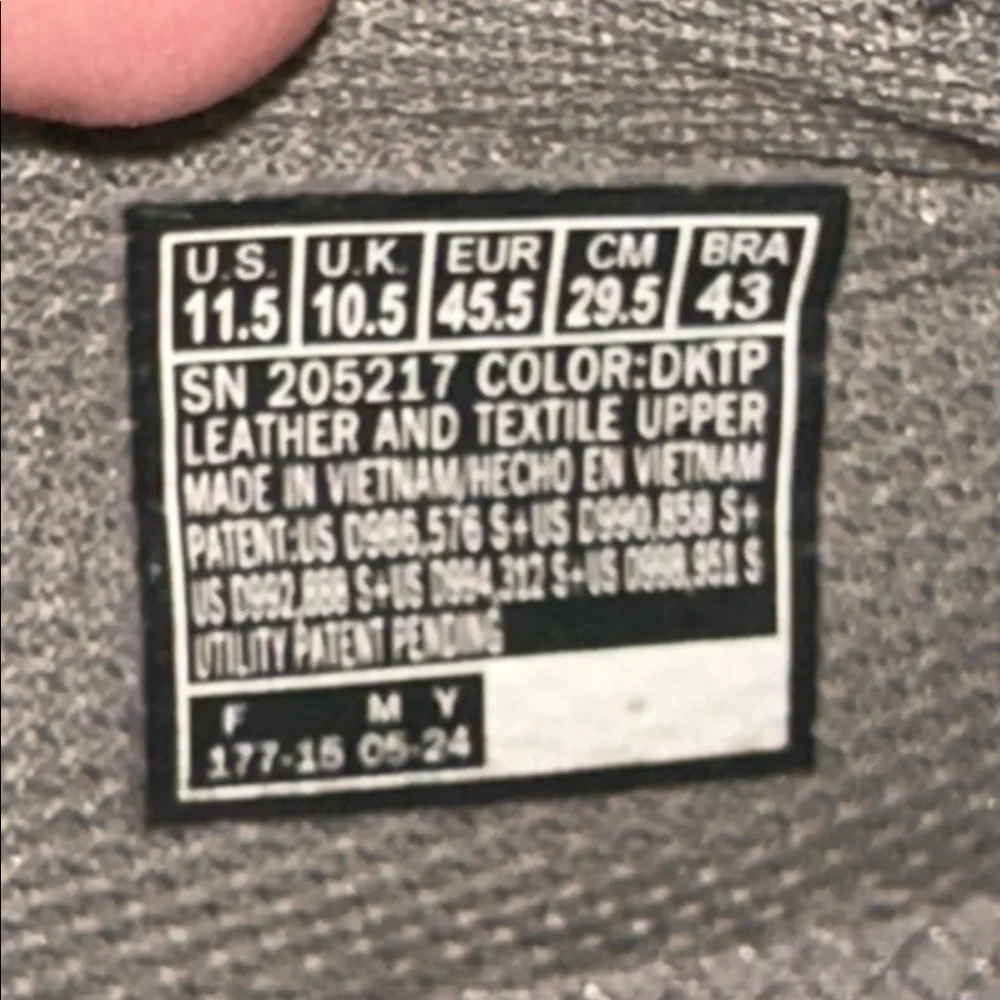 Skechers slip ins size 11 1/2